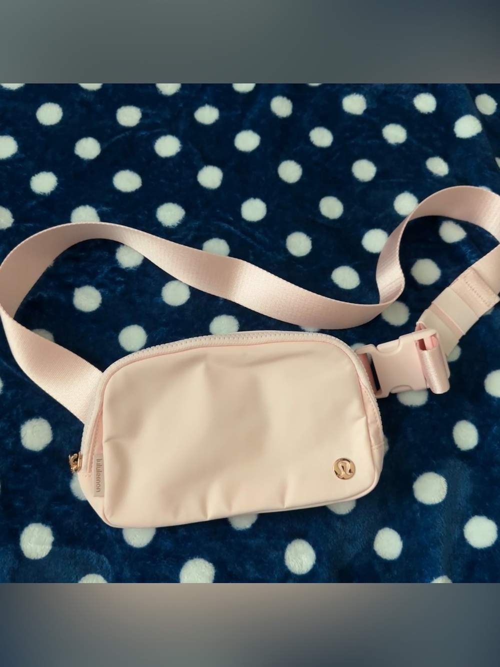 Lululemon Everywhere Belt Bag 1L Pink Pearl - Picture 2 of 4